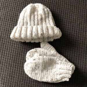 Hand knit Hat With Matching Mittens